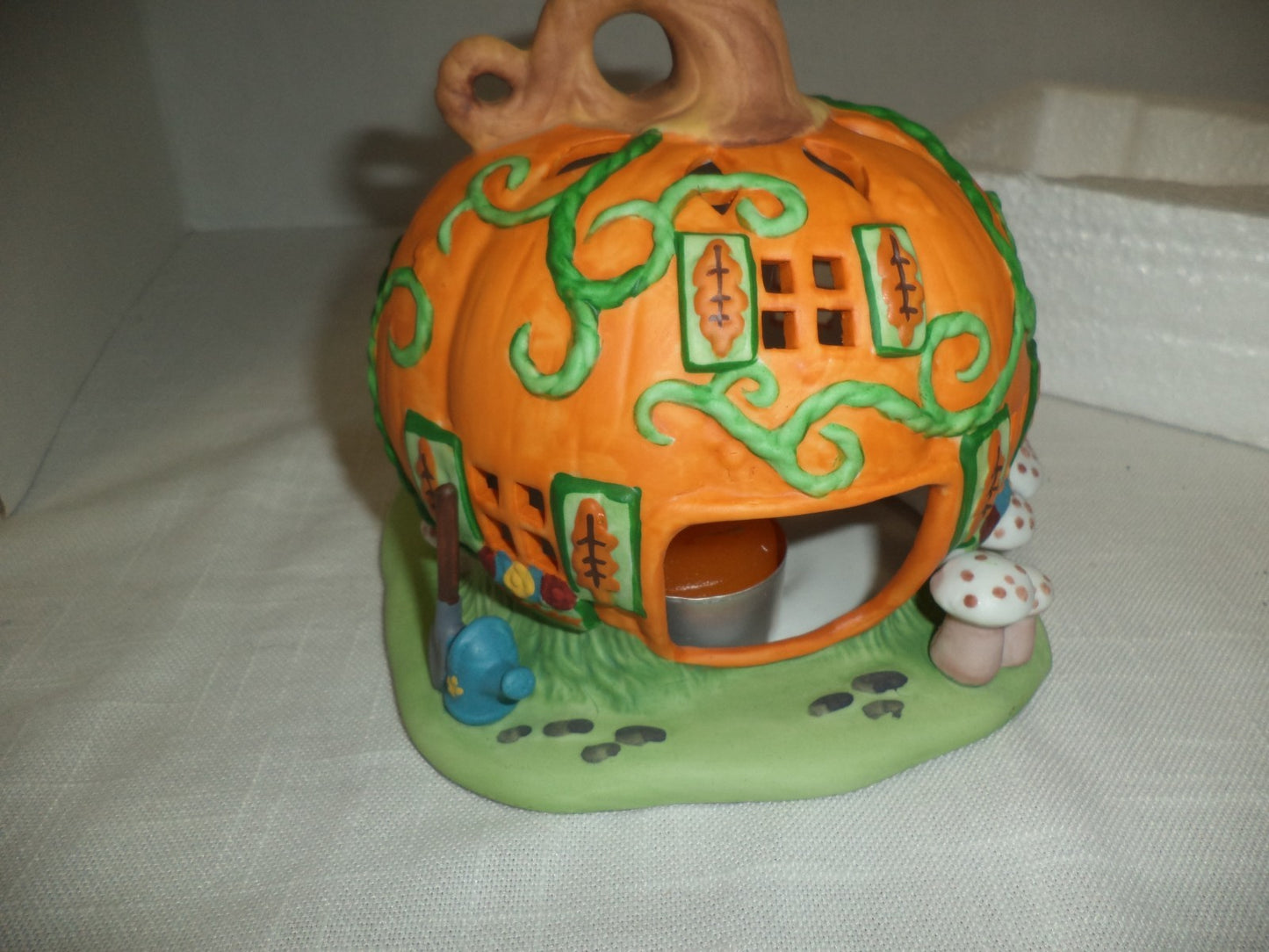 Partylite Retired Pumpkin Patch Cottage Tealight Candle Holder