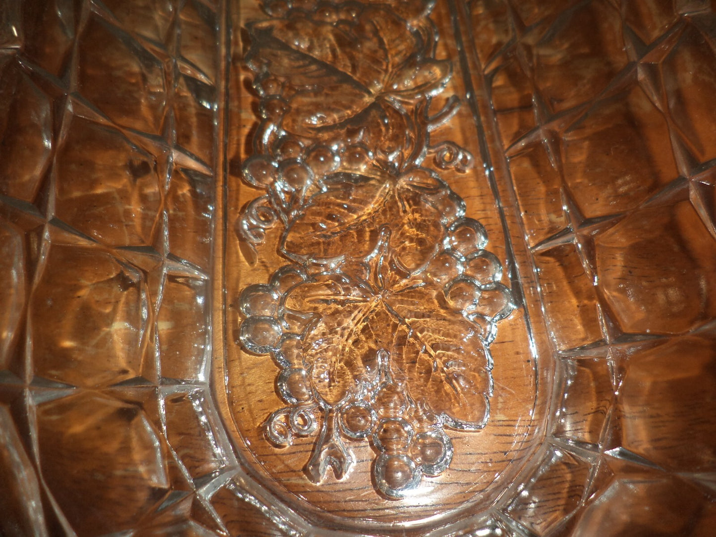 Indiana Glass Constellation Oval Clear Glass Dish w/ Frosted Glass Grape Design