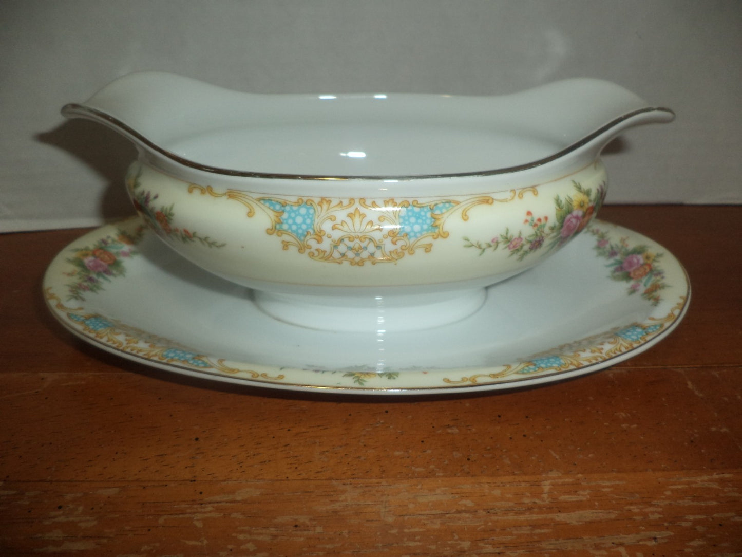 Noritake "M" Series Gravy Boat with Attached Underplate. Floral. Japan.