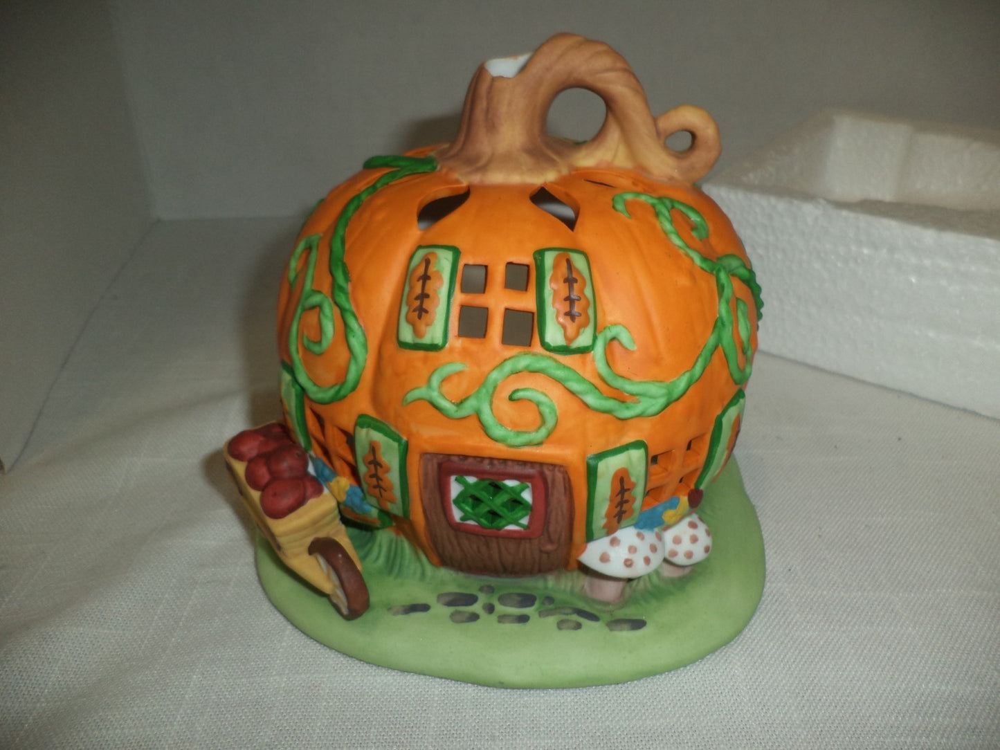 Partylite Retired Pumpkin Patch Cottage Tealight Candle Holder