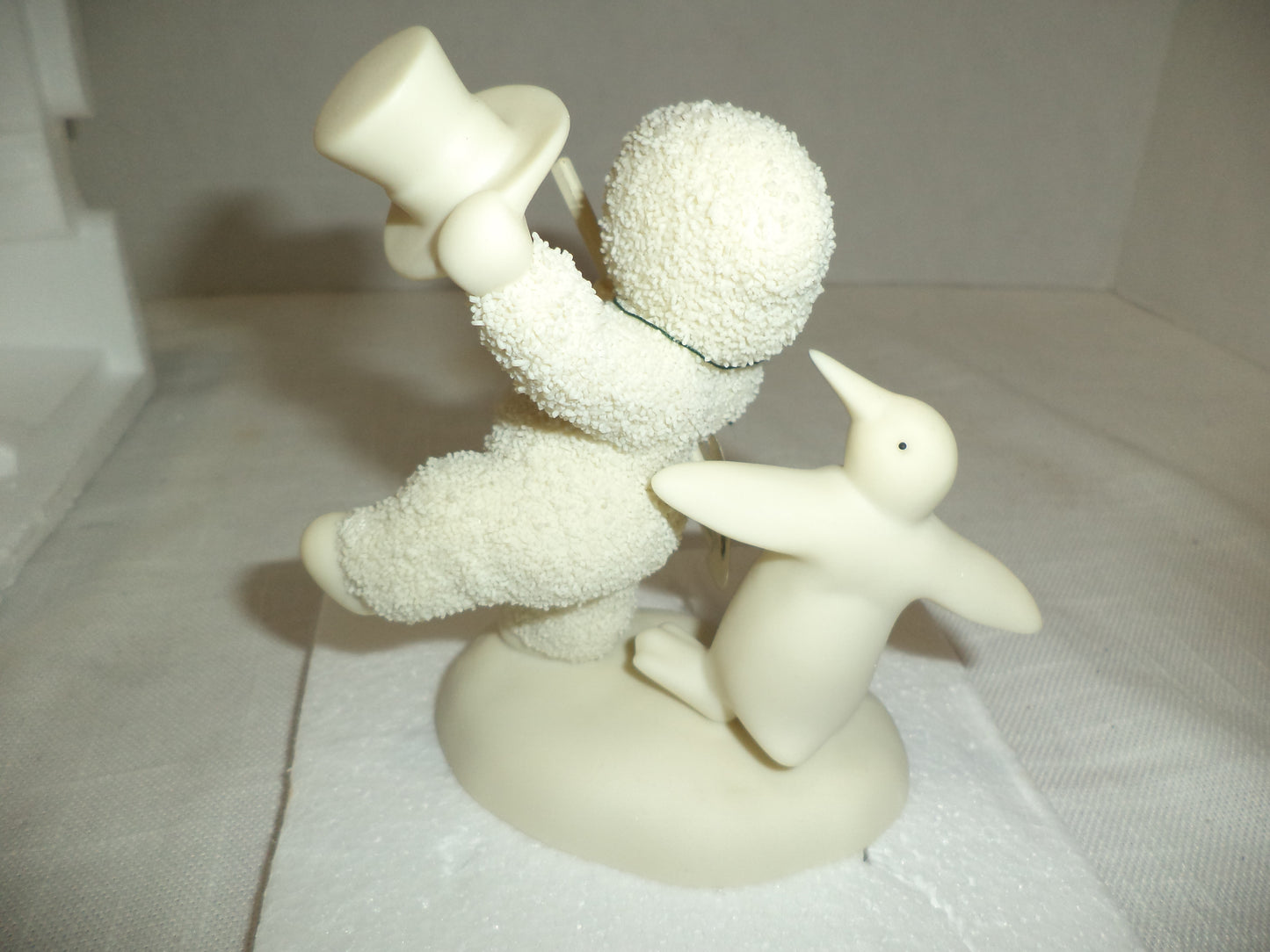 The Snowflake Shuffle 2002 NIB Snow Babies Figurine