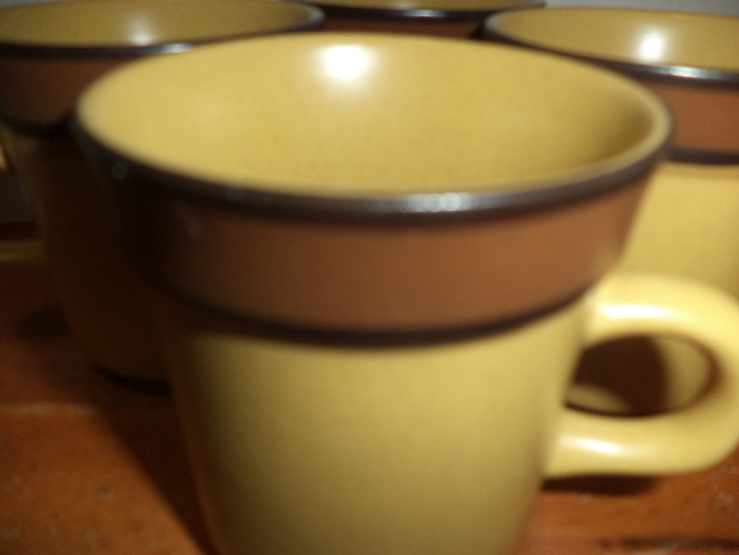 4 China & Table Institute Stoneware Desert Sand Tea Mugs