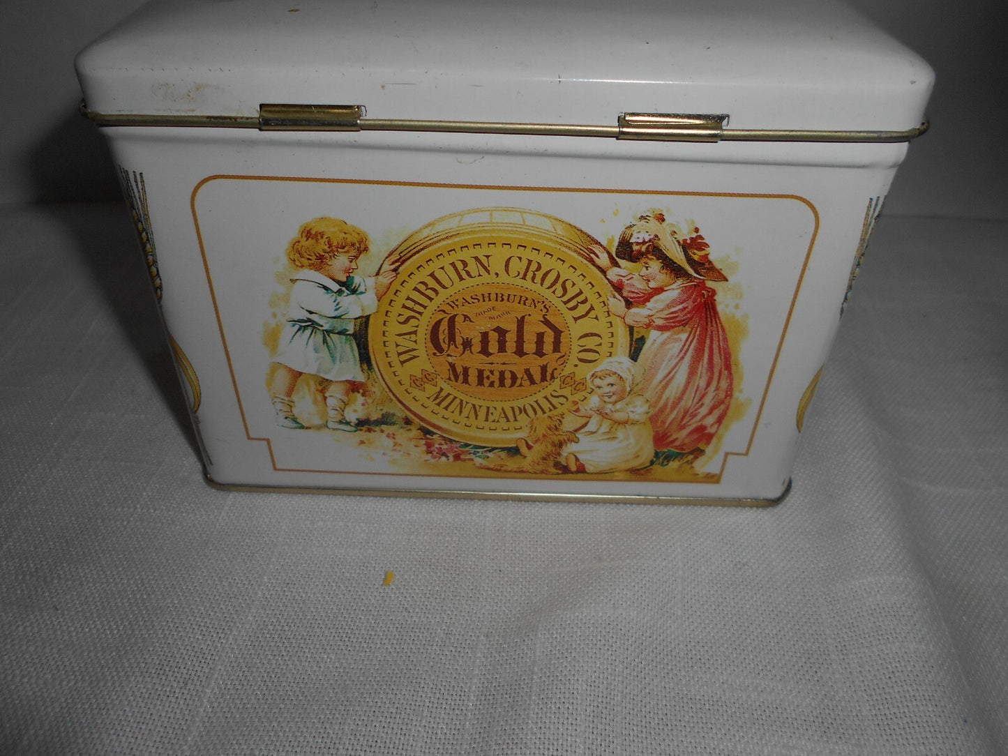 Vintage Style Washburn's Gold Medal Flour Metal Recipe Box Tin with Recipe Cards