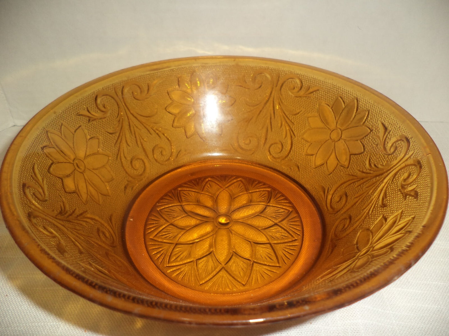 Indiana Glass Tiara Exclusives Amber Sandwich Pattern Bowls