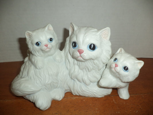 Homco Cat Figurine Porcelain Ceramic Mother Cat with Kittens 1412 Vintage