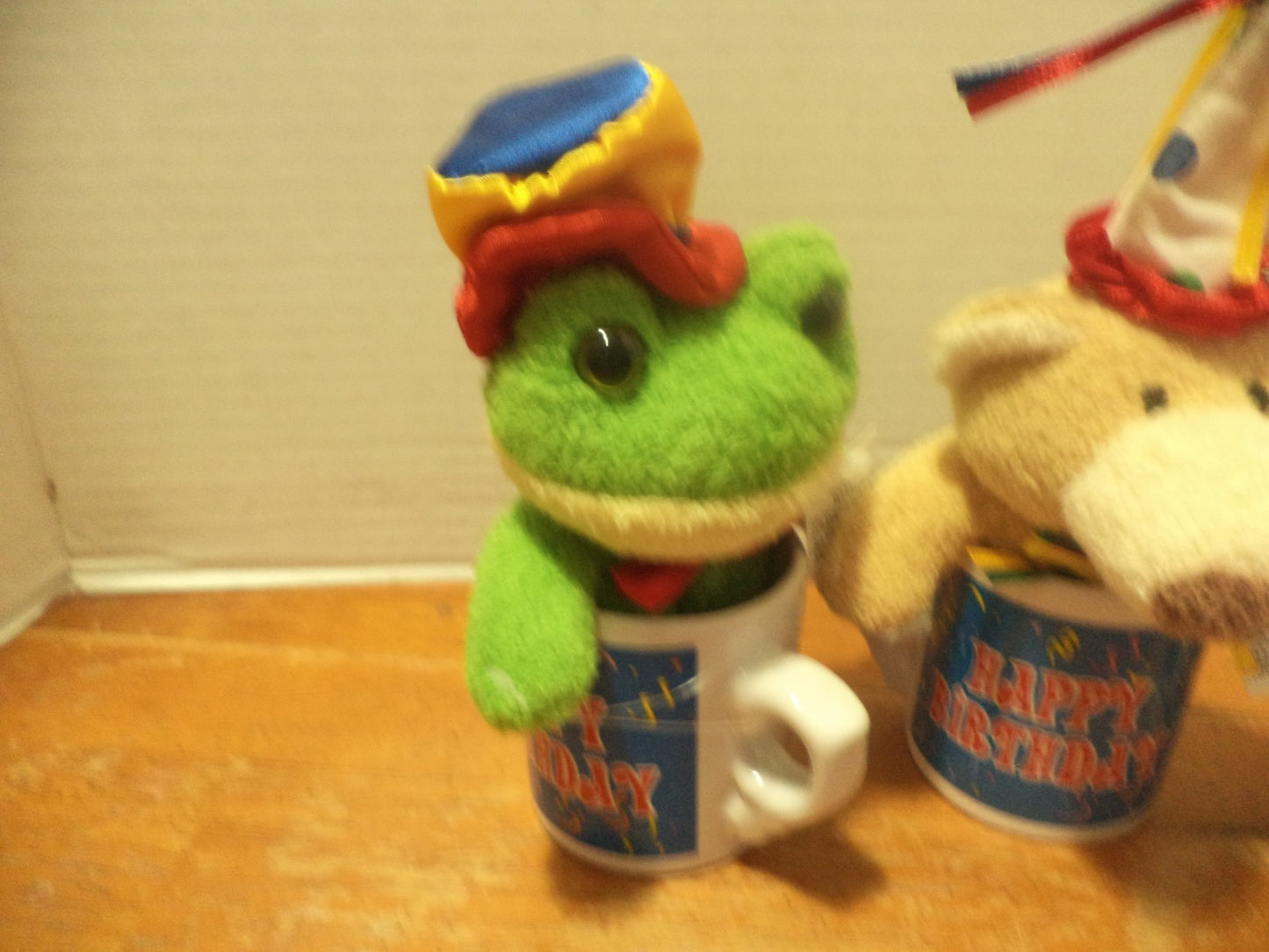 9 Happy Birthday Mini Mugs W/ Mini Plush Animals Inside