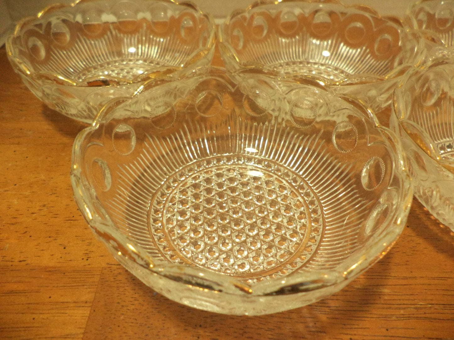 Five Scalloped Edge Bubble Design Bartlett & Collins Dessert Bowls