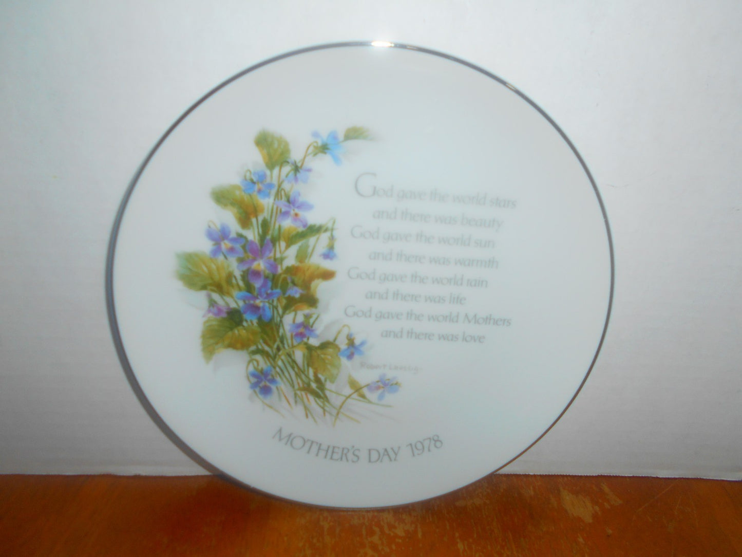 Mother’s Day 1978 Robert Laessig Collectors Plate 8"