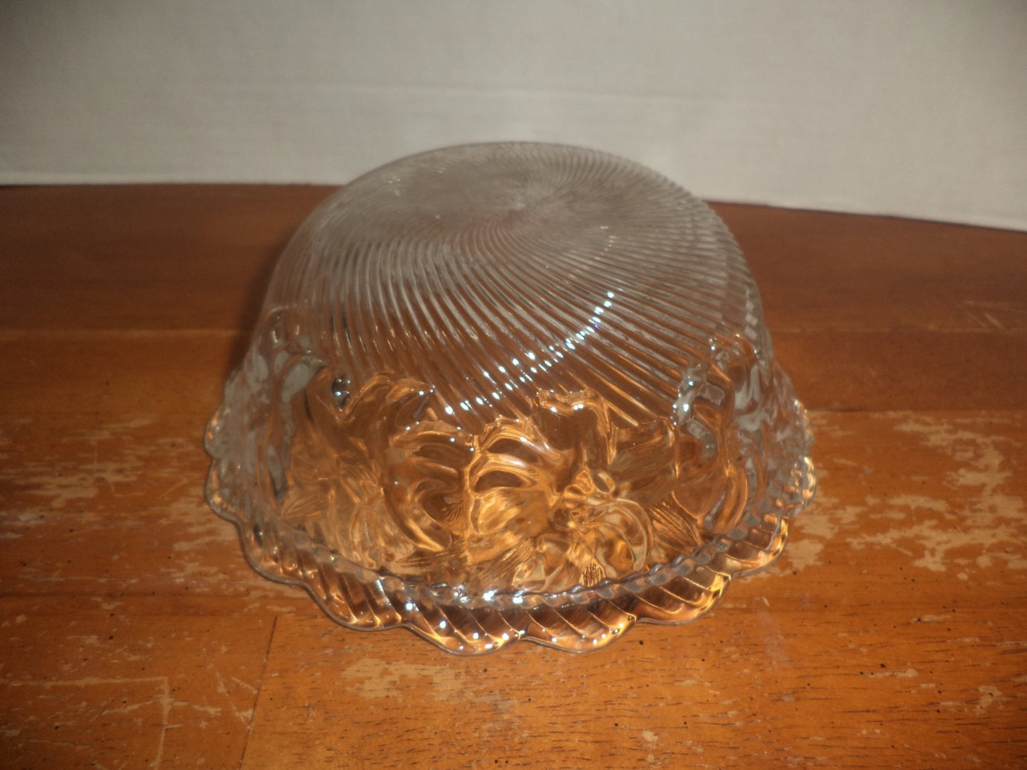 KIG Swirl Pattern Embossed Flowers, Scalloped Rim Bowl