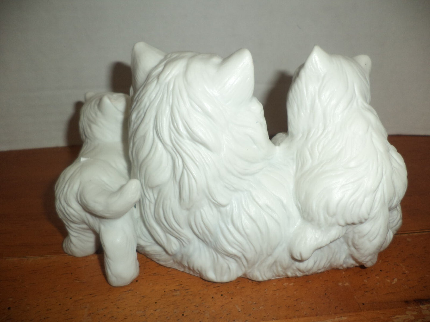 Homco Cat Figurine Porcelain Ceramic Mother Cat with Kittens 1412 Vintage