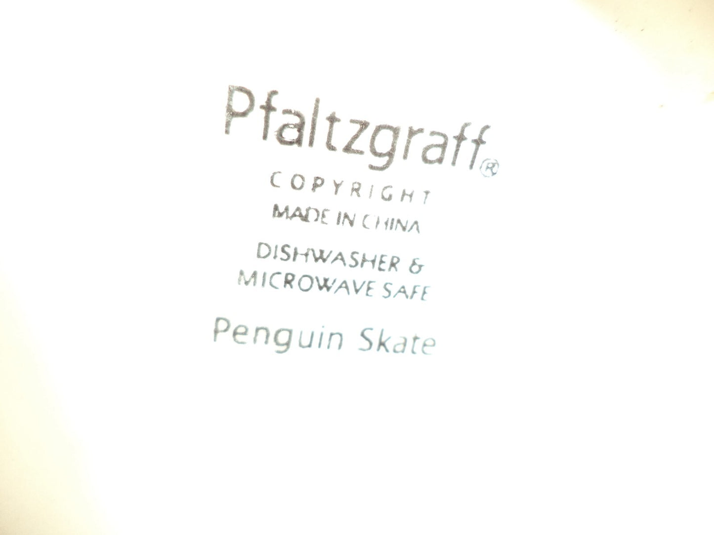 Pfaltzgraff Penquin Skate Coffee Mug