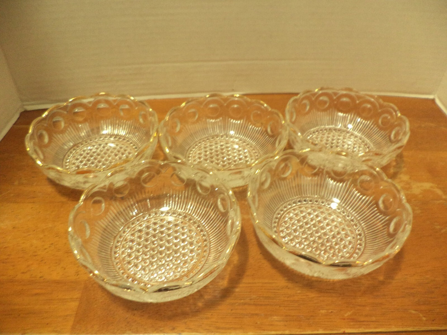 Five Scalloped Edge Bubble Design Bartlett & Collins Dessert Bowls