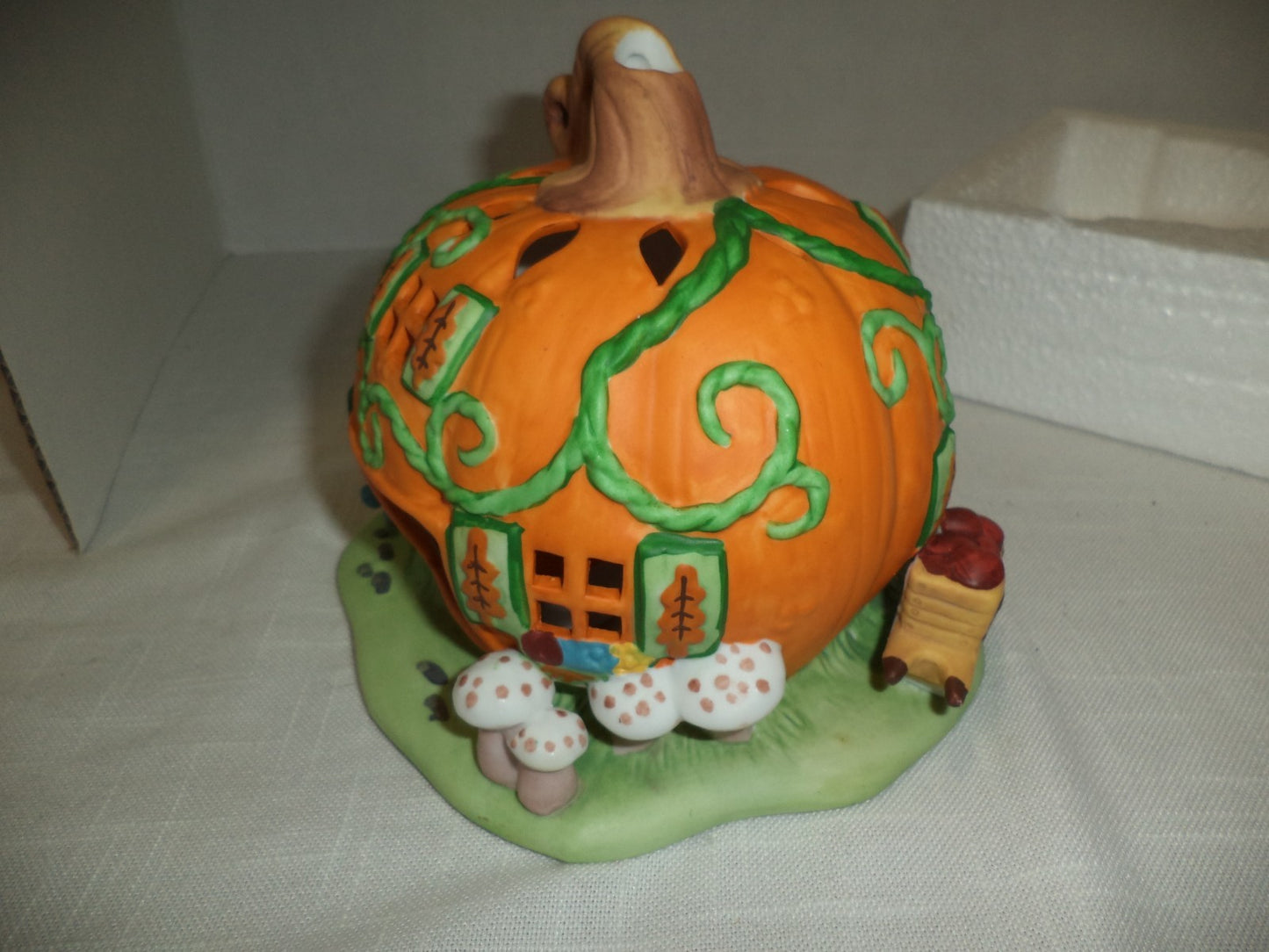 Partylite Retired Pumpkin Patch Cottage Tealight Candle Holder