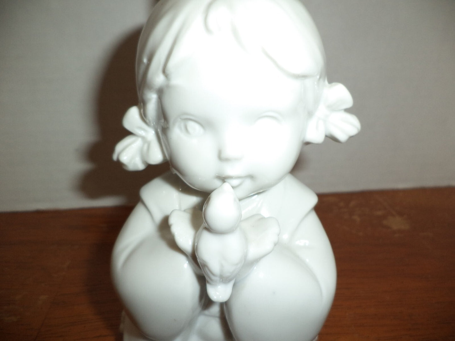 Tradional White Porcelain Japanese Figurine Girl With Bird